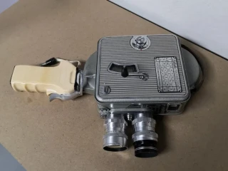 starozitna-kamera-meopta-admira-16-a1-electric
