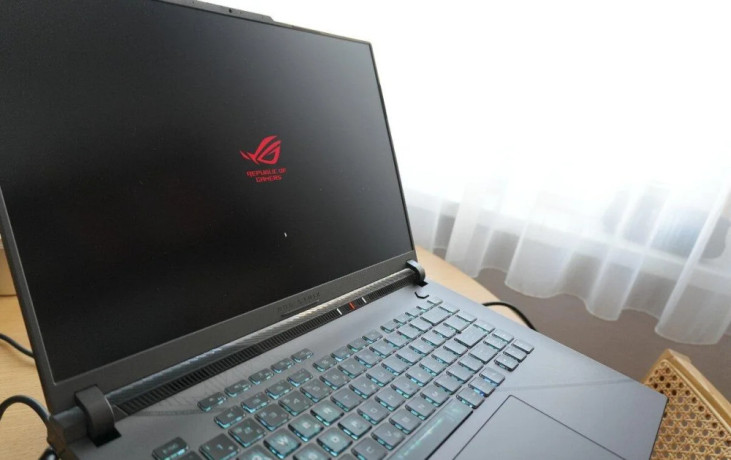 predam-ako-novy-herny-notebook-asus-rog-g16-strix-big-0