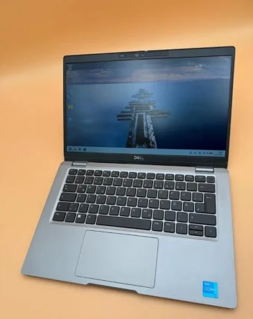 dotykovy-notebook-dell-5320-i5-1145g7-16gb-ram-256gb-ssd-big-0