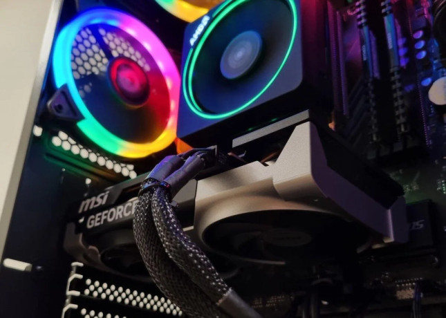 herny-pc-rtx-5060-32gb-ram-ryzen-7-3700x-8-jadro-big-3
