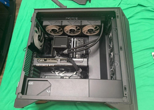 pc-r9-9950x3d2-rtx5090-big-4