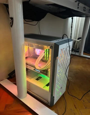 herny-pc-i9-11900-rtx-3070-8gb-32gb-ram-1tb-nvme-rgb-big-1