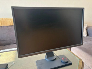 zowie-by-benq-xl2540-245-240-hz-full-hd