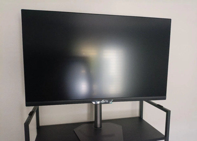gigabyte-m27up-27-4k-160hz-ips-big-0