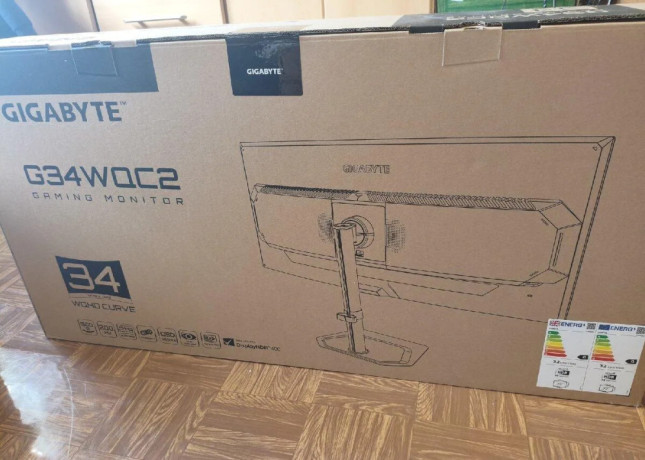 34-gigabyte-g34wqc2-big-3