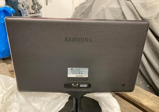 monitor-syncmaster-s24b370-big-1