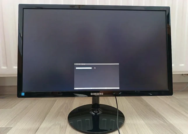 predam-24-monitor-samsung-sc24c350h-big-0