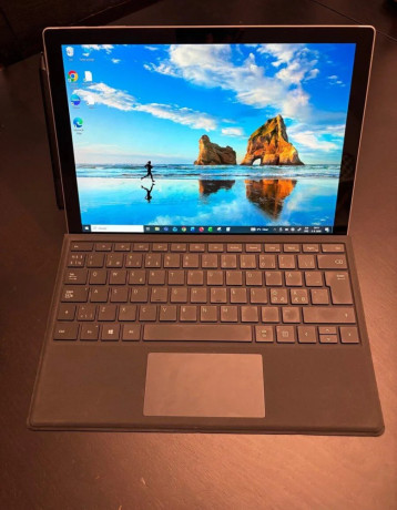 predam-microsoft-pro-5-i5-8-gb-256-gb-ssd-key-pero-big-1