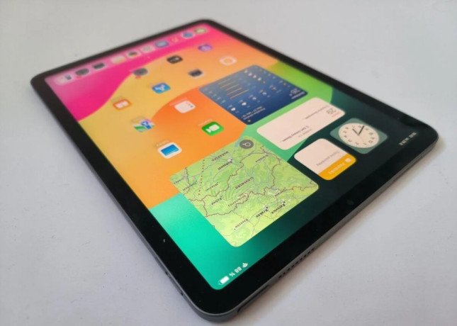 apple-ipad-air-5-64gb-space-grey-big-1