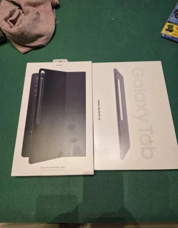 samsung-galaxy-tab-s10-fe-plus-5g-256gb-keyboard-cover-n-big-1