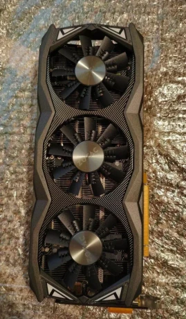geforce-gtx-980-ti-amp-extreme-6gb-big-0