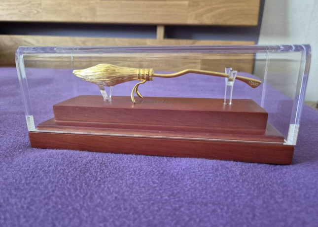 zlato-striebro-minca-proof-harry-potter-nimbus-2000-big-0