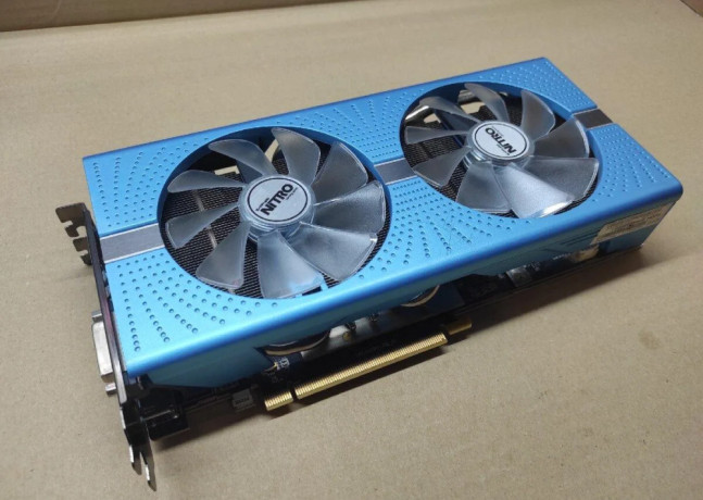 sapphire-nitro-radeon-rx-580-special-edition-8gb-nove-led-big-0