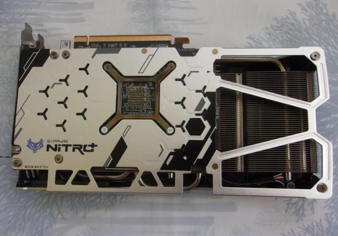 rx-5500-xt-8gb-sapphire-nitro-zanovna-premiova-k-big-1