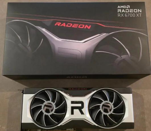 amd-radeon-rx-6700-xt-founder-edition-big-0