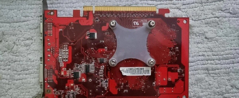 stare-graficke-karty-agp-a-pcie-retro-big-1