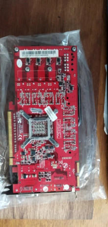 palit-ati-radeon-hd4870-1gb-big-1