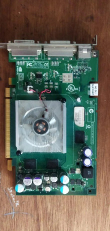 hp-nvidia-quadro-fx-560-big-0