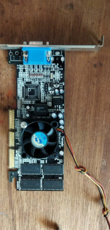 inno3d-nvidia-geforce-2-mx400-64bit-64mb-agp-big-0