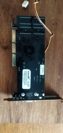 inno3d-nvidia-geforce-2-mx400-64bit-64mb-agp-big-1