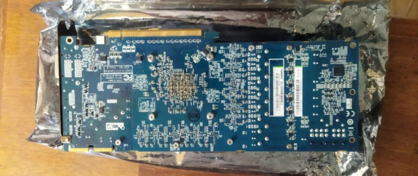 sapphire-radeon-hd-6970-2gb-big-1
