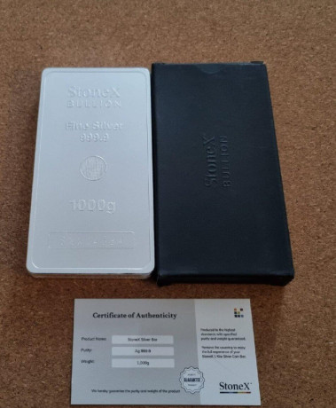 1kg-investicne-striebro-ihned-k-odberu-big-0