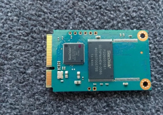 predam-msata-ssd-kartu-sandisk-16gb-big-1