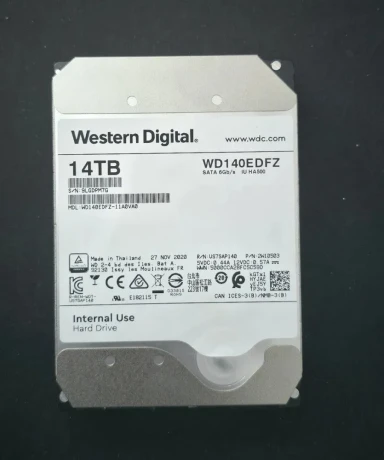 hdd-western-digital-14-tb-big-0