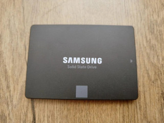 25-ssd-samsung-870-evo