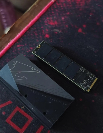 crucial-p2-2tb-nvme-big-2