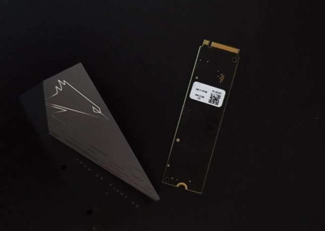 crucial-p2-2tb-nvme-big-3