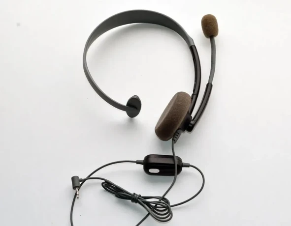 xbox-360-chat-headset-big-0