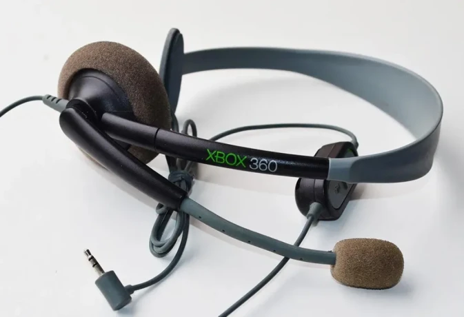 xbox-360-chat-headset-big-1