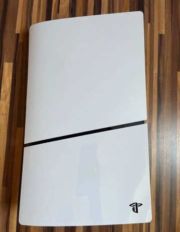 ps-5-slim-digital-1tb-big-3
