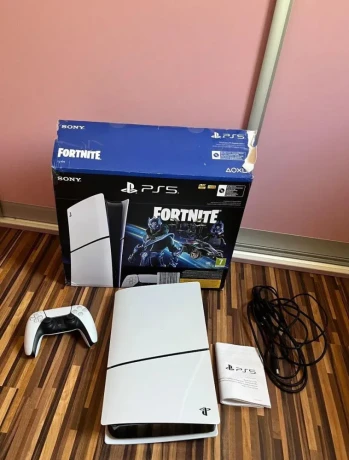 ps-5-slim-digital-1tb-big-1