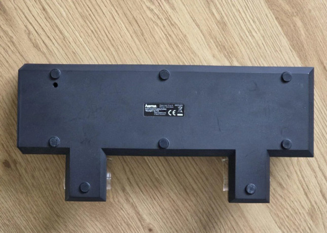 stojan-na-playstation-4-fat-big-1