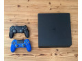 predam-ps4-500gb-2-ovladace-small-0