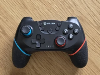 bezdrotovy-ovladac-na-nintendo-switch-zn-battletron