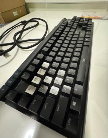 herna-klavesnica-hyperx-alloy-elite-big-1