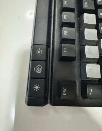 herna-klavesnica-hyperx-alloy-elite-big-2