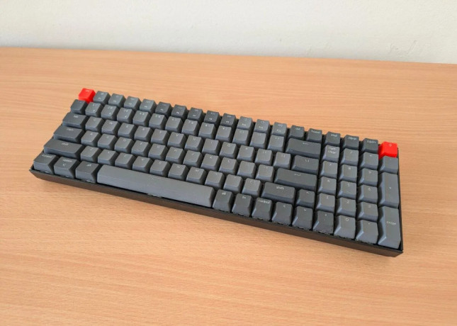 keychron-k4-gateron-red-wireless-hotswap-big-3