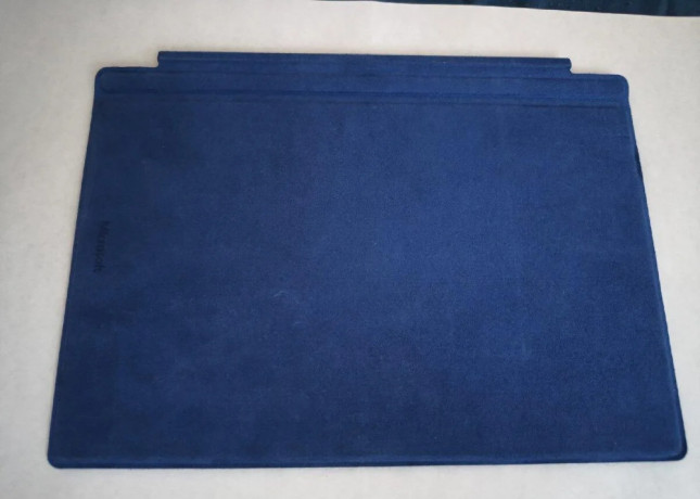 klavesnica-nabijacka-pero-port-ext-ms-surface-pro-4-5-big-1