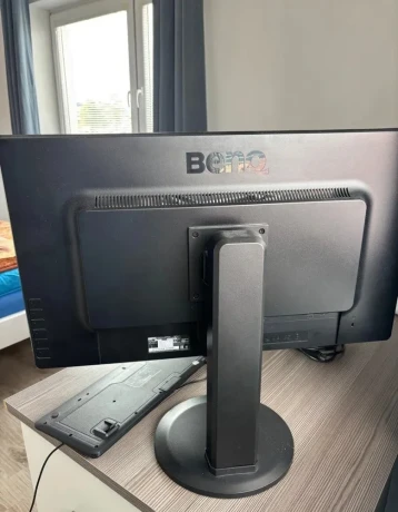 monitor-benq-gw2765-klavesnica-yenkee-130-eur-big-3
