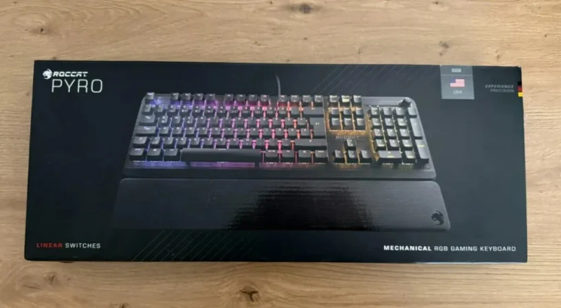 roccat-pyro-mechanicka-rgb-herna-klavesnica-big-0