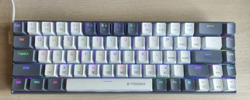 mechanicka-klavesnica-rgb-68-klaves-big-4