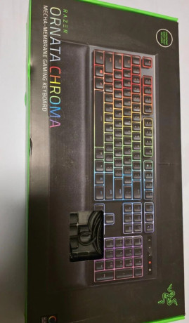 reiser-klavesnica-ornata-chroma-big-3