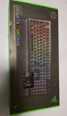 reiser-klavesnica-ornata-chroma-big-0
