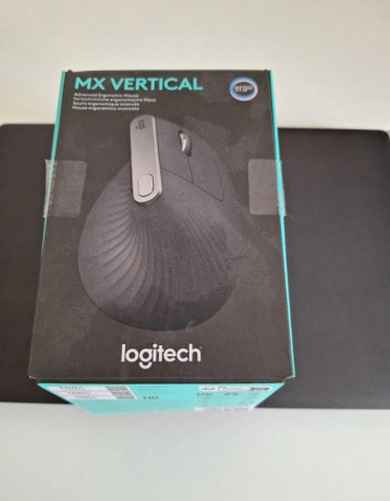 logitech-mx-vertical-big-3