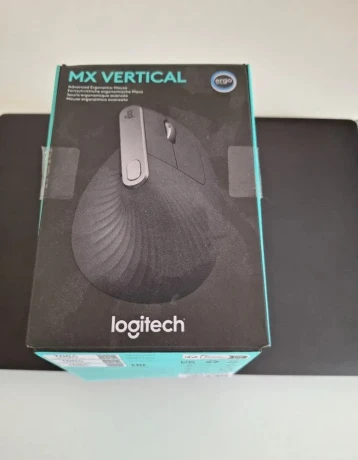 logitech-mx-vertical-big-3
