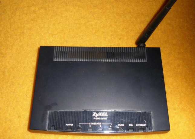 adsl-modem-zyxel-p-660hw-t3-big-0